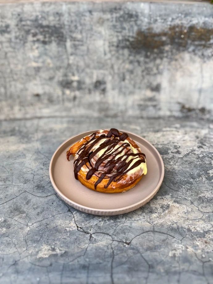 [6033] ROLL DE CANELA CON CHOCOLATE