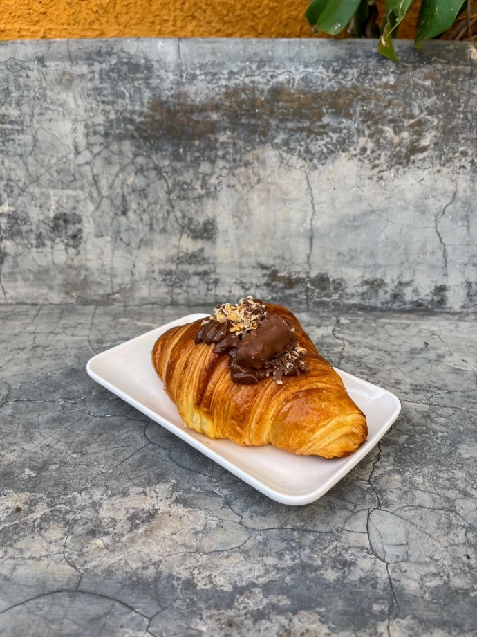 [6044] CROISSANT DE CHOCOLATE